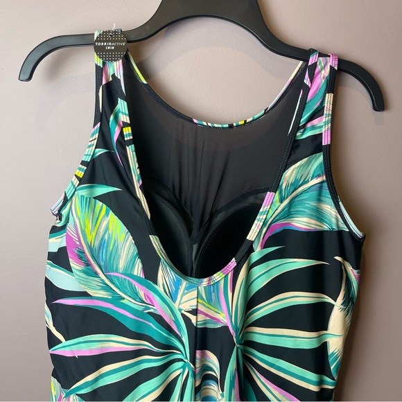 NWT Torrid Wireless Mesh High Neck One Piece Swimsuit 2X - Picture 8 of 11